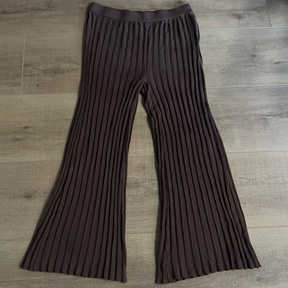 House of Harlow 1960 Mid Rise Ribbed Knit Soft Flared Pull On Brown Pants Medium